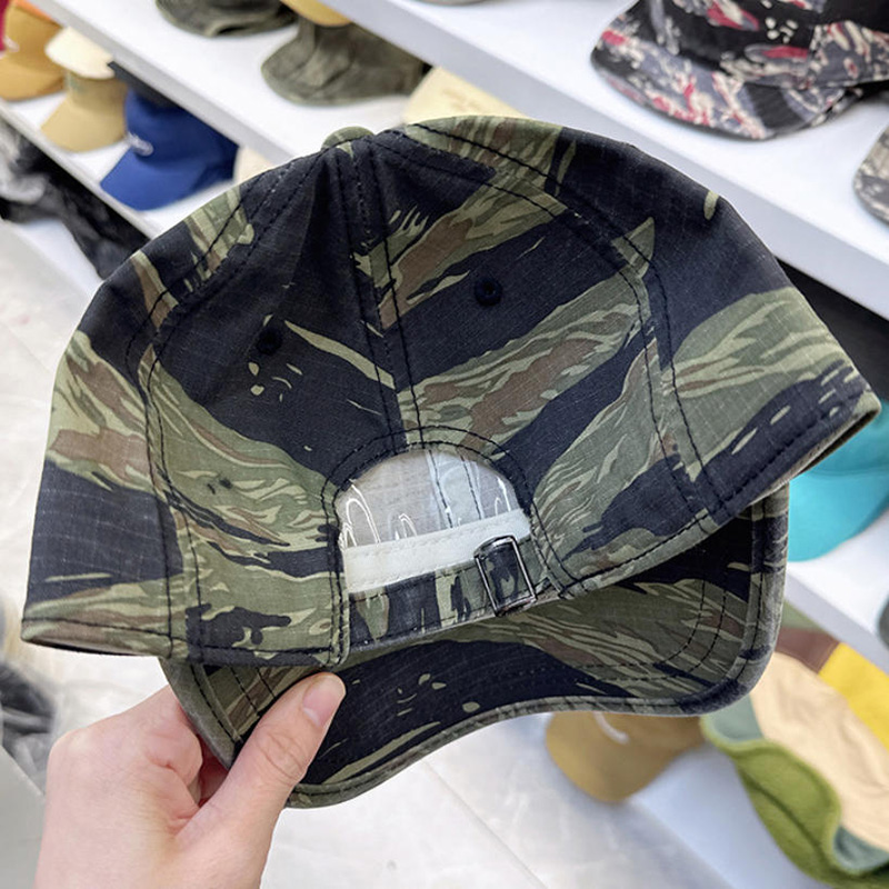 Retro camo short-brim baseball - огляд і ціна Running Gear Hat