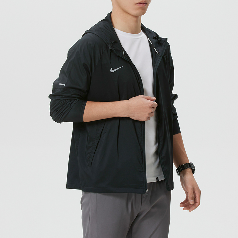 Nike Men's Sportswear Running  - огляд і ціна Running Gear Jacket