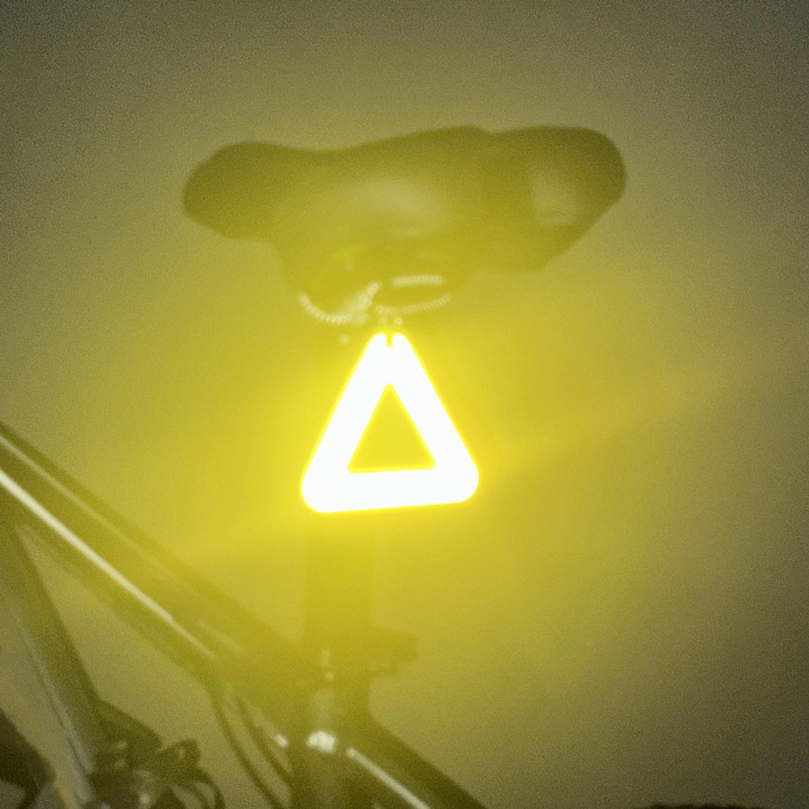 Triangle Reflective Pendants H - огляд і ціна Running Visibility Gear